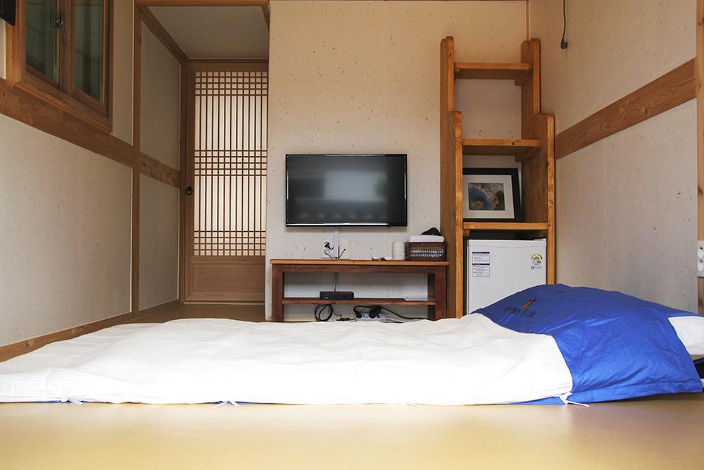 Yeonwoodang Guesthouse Jeonju Exterior photo